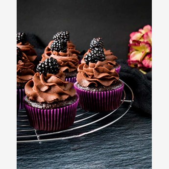 Easy Moist Cholte Cupcakes