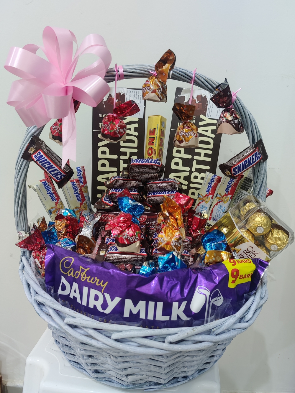 Assorted chocolate Gift Basket 